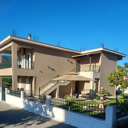 Διαμέρισμα Μεντησ Igoumenítsa Extérieur photo